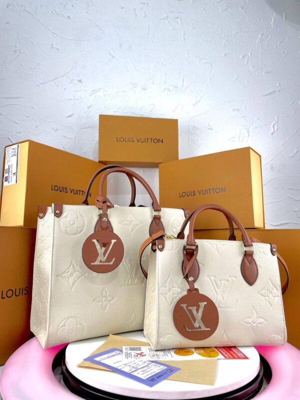 ⁦Louis Vuitton Monogram Off White⁩ - الصورة ⁦3⁩