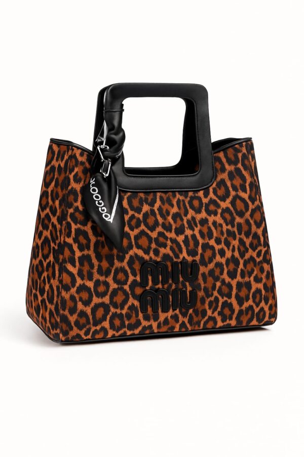 Elegant Leopard Print Handbag