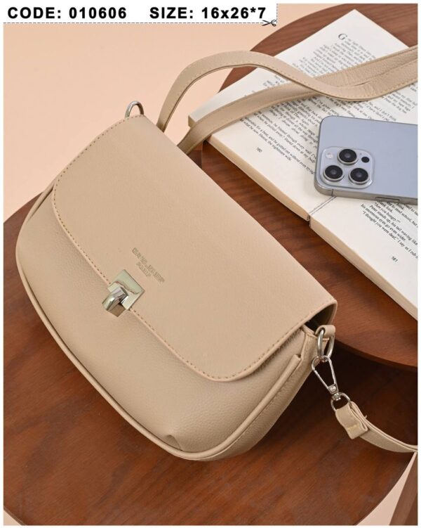 ⁦classic crossbody bag⁩ - الصورة ⁦13⁩
