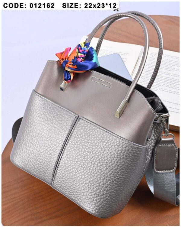 ⁦Elegant and practical handbag⁩ - الصورة ⁦14⁩