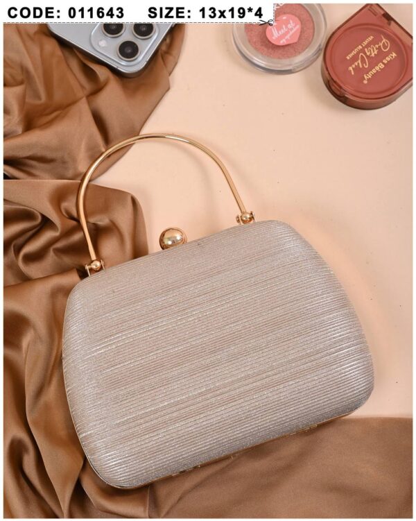 ⁦Chic evening clutch bag⁩ - الصورة ⁦7⁩