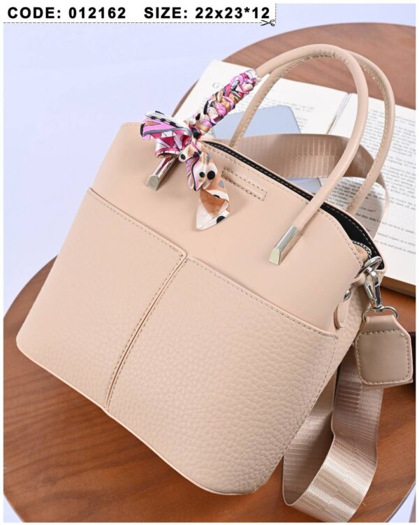 ⁦Elegant and practical handbag⁩ - الصورة ⁦12⁩