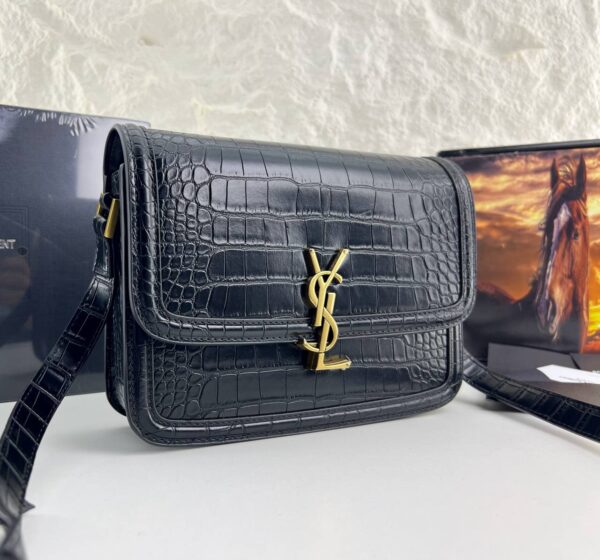 ⁦luxurious Saint Laurent handbag⁩ - الصورة ⁦3⁩