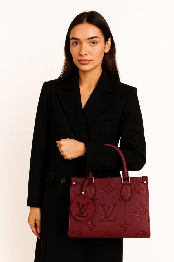 ⁦Louis Vuitton Monogram burgundy⁩ - الصورة ⁦2⁩
