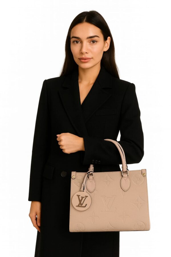 ⁦Louis Vuitton Monogram beige⁩ - الصورة ⁦2⁩