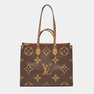 The Master Tote