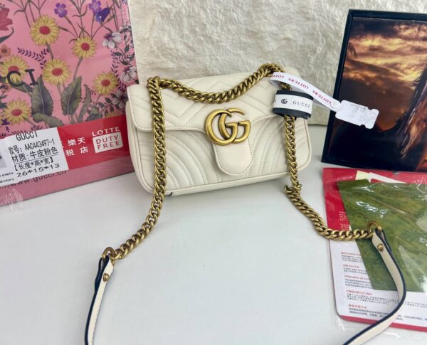 ⁦GG MARMONT BAG WHITE⁩ - الصورة ⁦7⁩
