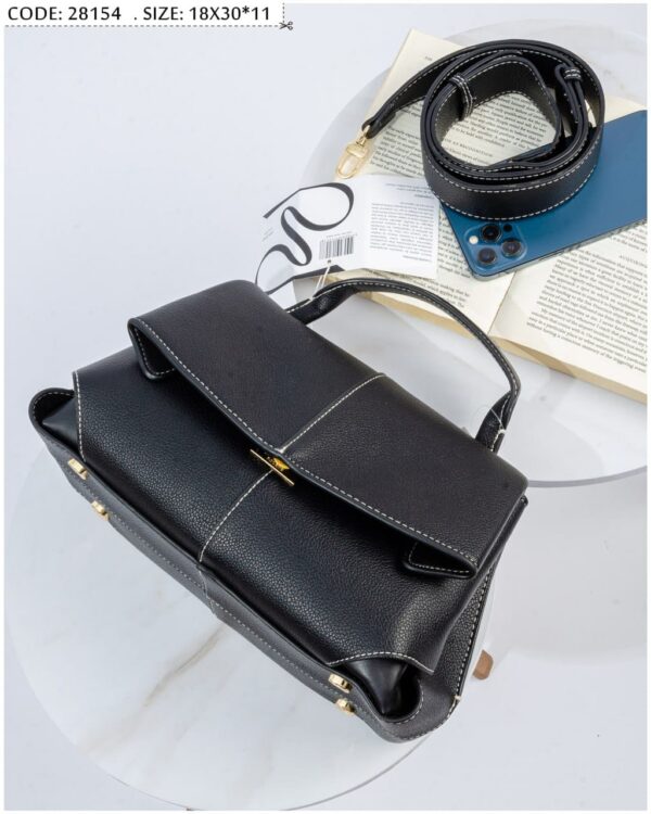 ⁦White Stitch Bag⁩ - الصورة ⁦4⁩