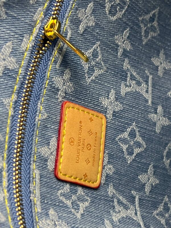 ⁦Denim Tote Elegance⁩ - الصورة ⁦5⁩