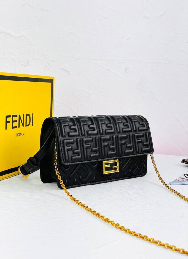 ⁦Fendi Mini Icon⁩ - الصورة ⁦7⁩