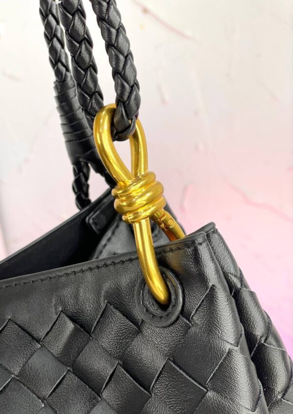 ⁦Fendi Power Tote⁩ - الصورة ⁦6⁩
