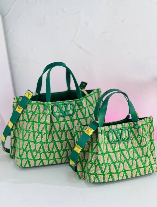 ⁦Valentino Icon Tote⁩ - الصورة ⁦14⁩