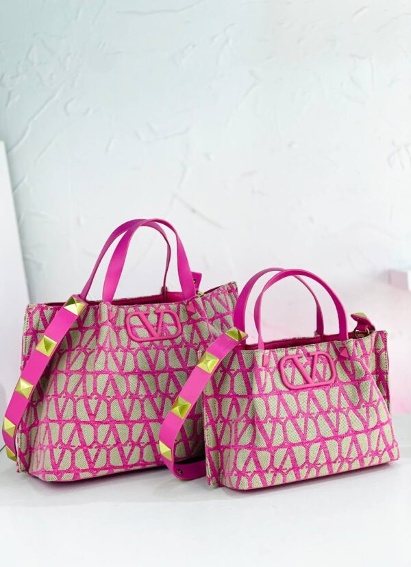 ⁦Valentino Icon Tote⁩ - الصورة ⁦15⁩