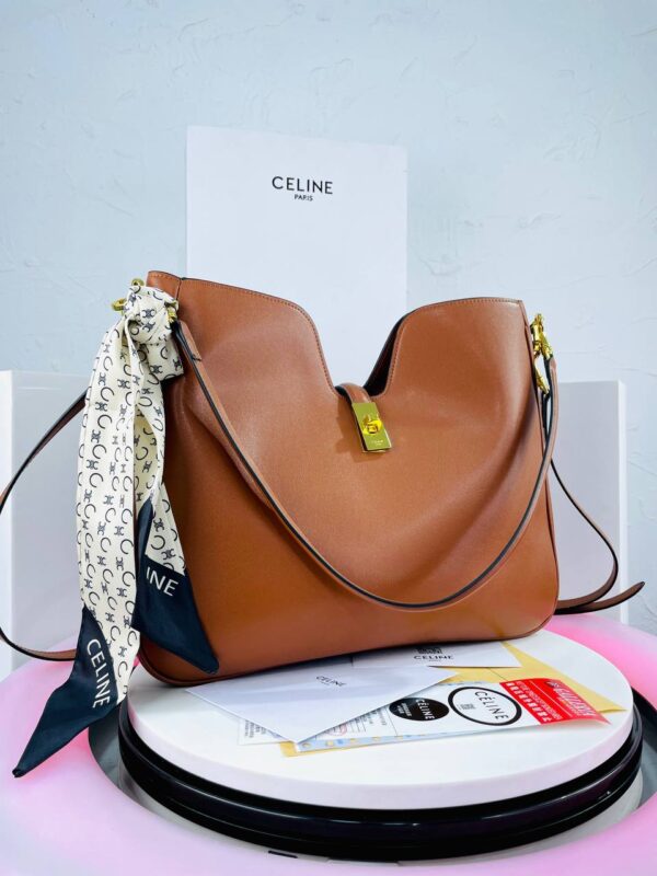 ⁦Celine Elegance Lock⁩ - الصورة ⁦2⁩