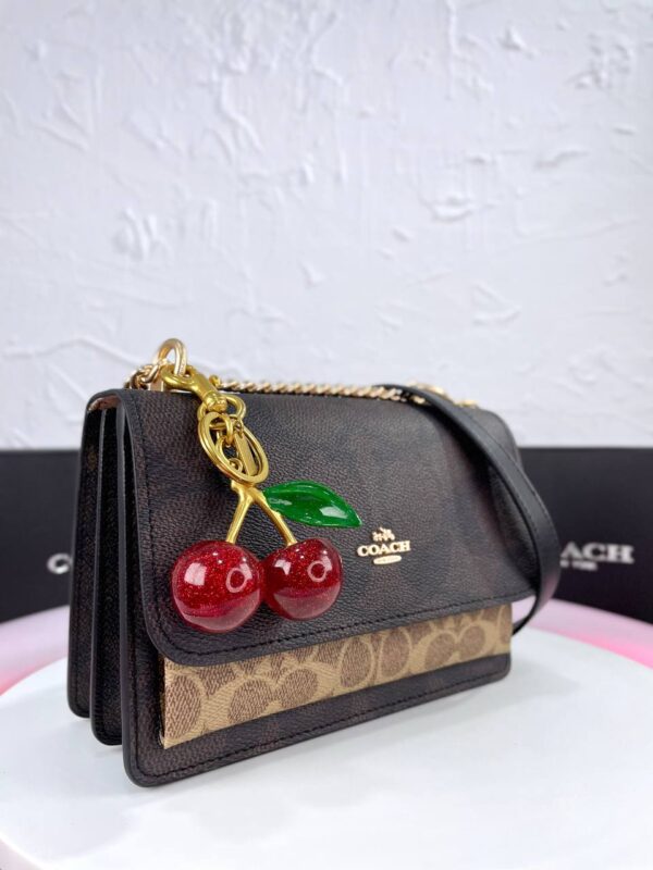 ⁦Coach Cherry Luxe⁩ - الصورة ⁦9⁩