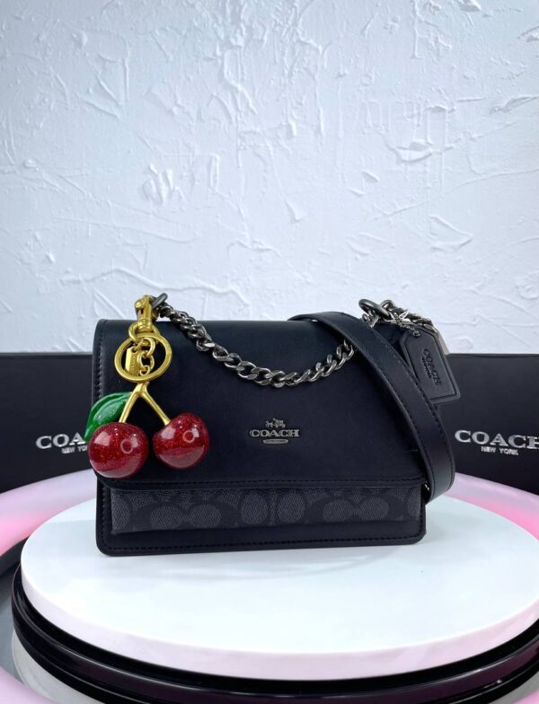 ⁦Coach Cherry Luxe⁩ - الصورة ⁦7⁩