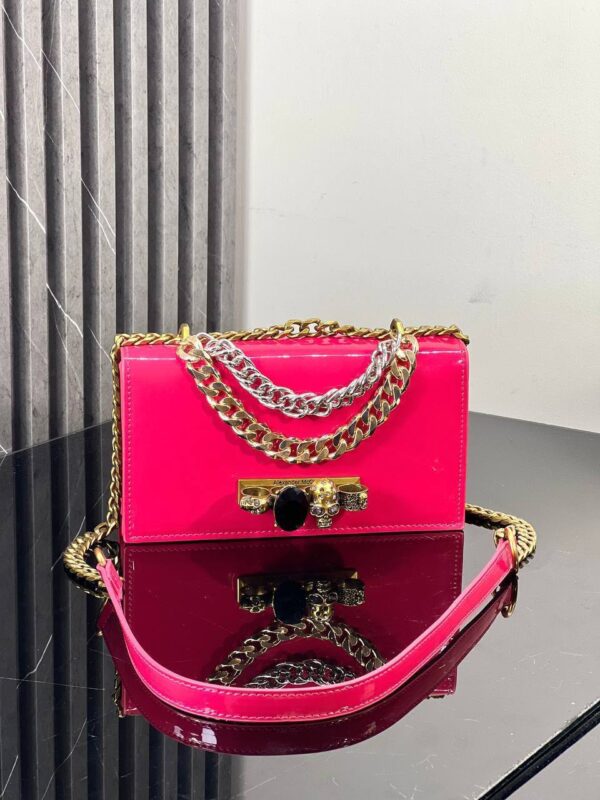 ⁦Alexander McQueen Jeweled Bag⁩ - الصورة ⁦12⁩