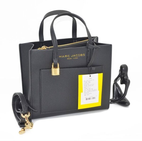 ⁦Marc Jacobs – The Tote Bag⁩ - الصورة ⁦3⁩