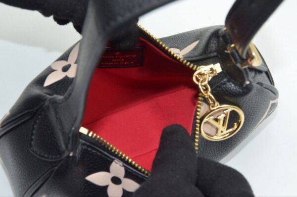 ⁦Louis Vuitton – Mini Moon Empriente⁩ - الصورة ⁦7⁩