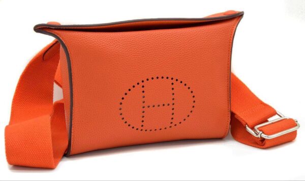 ⁦Hermès Videpoches⁩ - الصورة ⁦7⁩