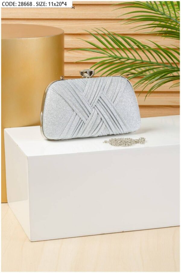 ⁦Demi Clutches⁩ - الصورة ⁦7⁩