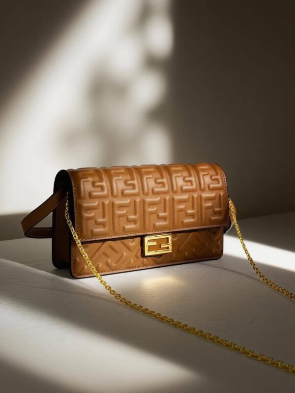 ⁦Fendi Mini Icon⁩ - الصورة ⁦13⁩