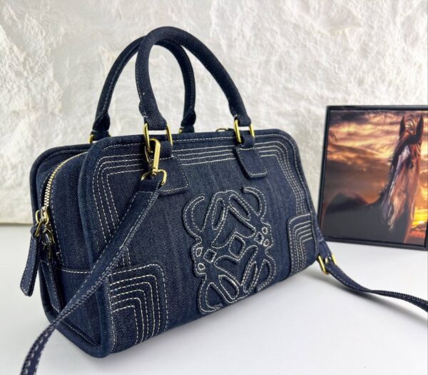 ⁦Denim Luxe⁩ - الصورة ⁦7⁩